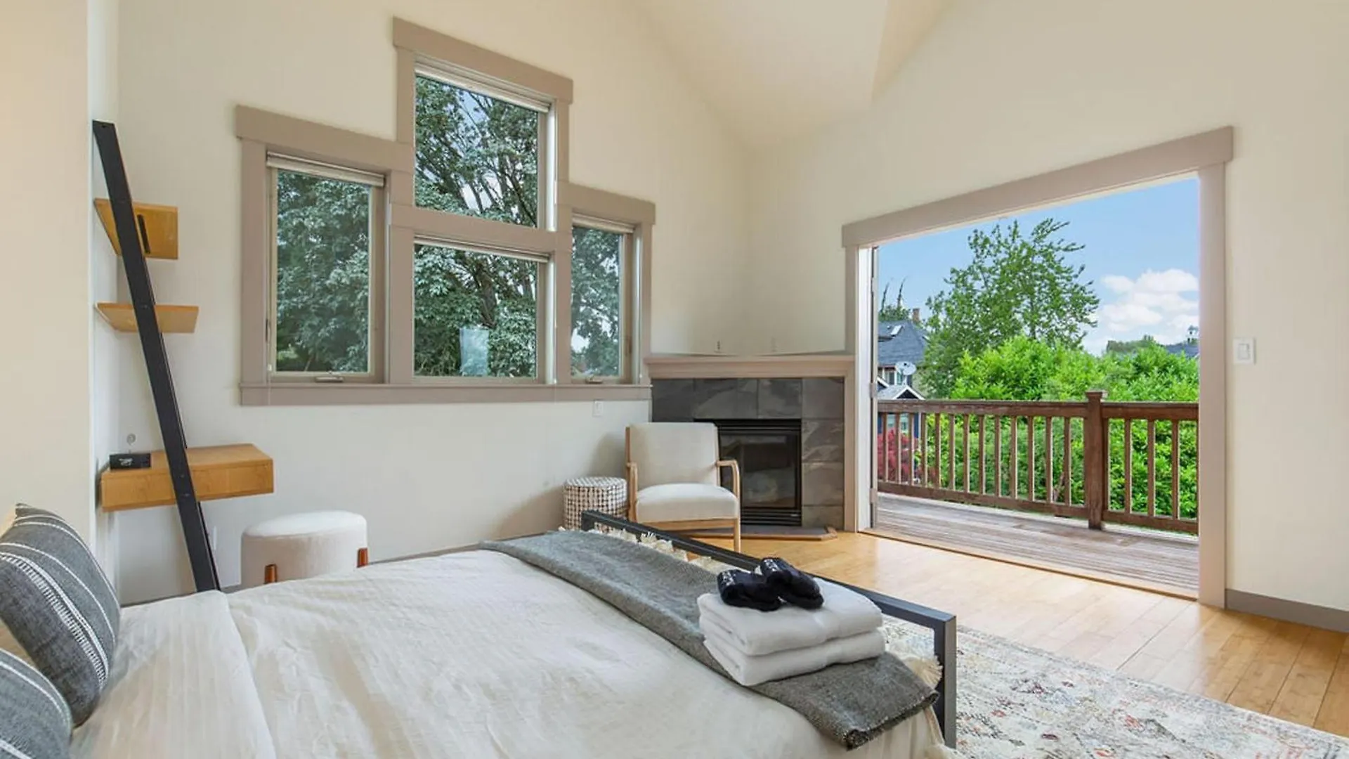 City Oasis By Betterstay Seattle 0*,  United States